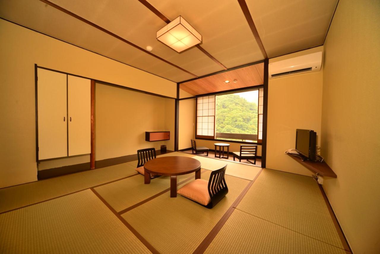 Hatago Kintoen Ryokan 3*