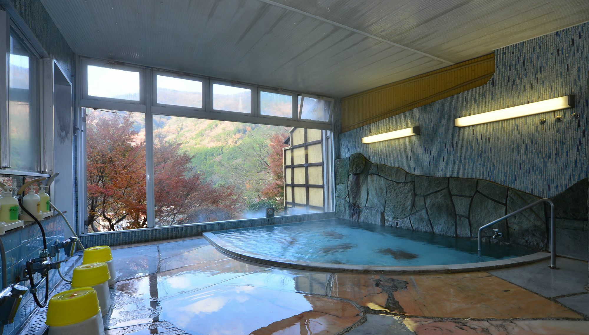 Hatago Kintoen Ryokan 3*